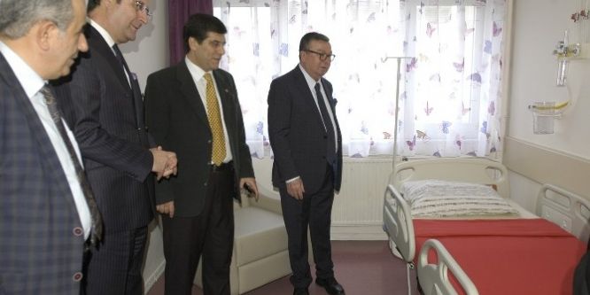 Uludağ'da harçlıklarıyla çocuk kliniğini donattılar