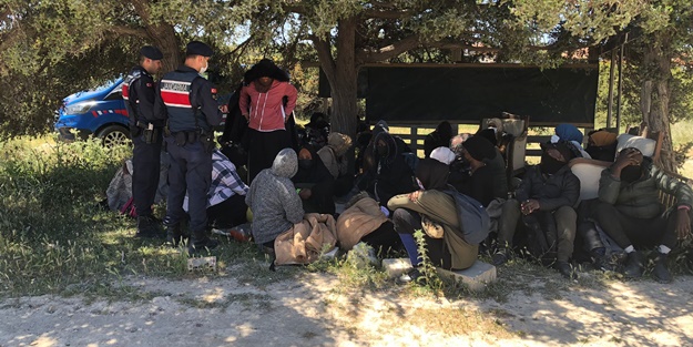 35 düzensiz göçmen daha yakalandı