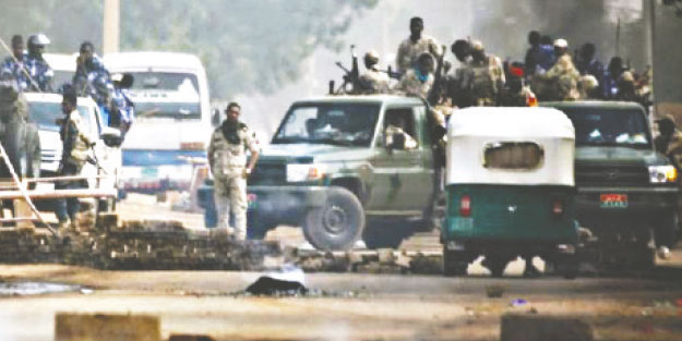 35 ölü, yüzlerce yaralı! Sudan’daki cuntanın akıl hocası firavun