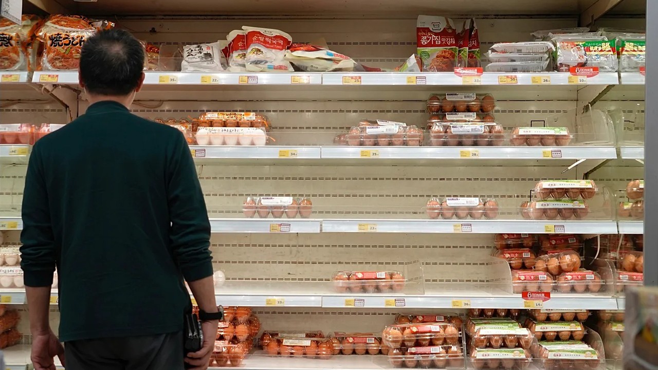 35 yıl sonra şaşırtan uyarı: Savaşa hazırlıklı olun, gıda stoğu yapın