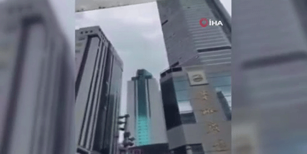 355 metrelik gökdelenin sallanması halkı tedirgin etti