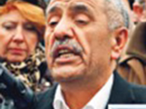 Türklerin aileleri, Gerlach’ın özrünü kabul etmedi