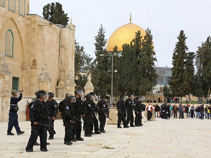 Mescid-i Aksa’da zorbalık