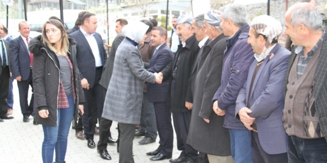 AK Partili Köseoğlu’dan Şemdinli’ye ziyaret