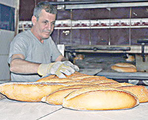 Sofralarda tam buğday ekmeği tercih edilmeli