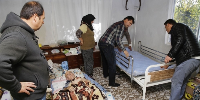 Döşemealtı Belediyesi’nden hastaya yardım eli