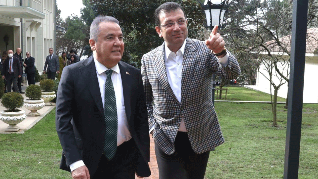 38 milyon 500 bin liralık 'kıyak'tan haberi yokmuş! Rüşvetten tutuklanan Böcek' İmamoğlu'nu taklit etti: Bilmiyorum, görmedim, duymadım!