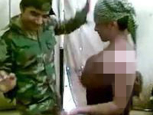 Kadın kılığına giren Esed’in askeri alay konusu oldu!