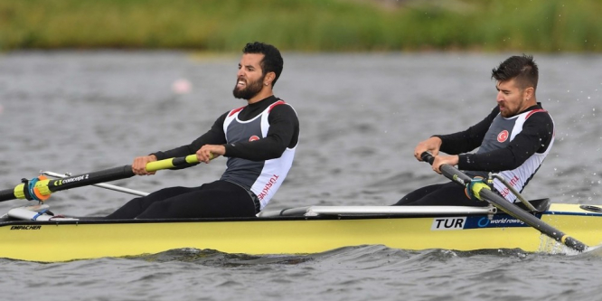 Fatih Ünsal ve Mert Kaan Kartal, Dünya Kürek Şampiyonası’nda gümüş madalya kazandı