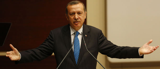 Medyanın oyunlarına şerbetliyiz