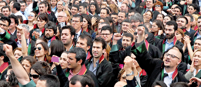 Avukatlar çevreci değil çeteci