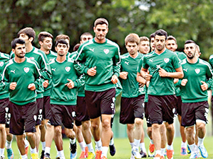 Bursaspor’un gençleri çalışmaya devam