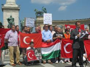 Başbakanımız ile gurur duyuyoruz