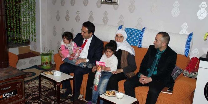 Kaymakam Dundar’dan şehit ve gazi ailelerine ziyaret