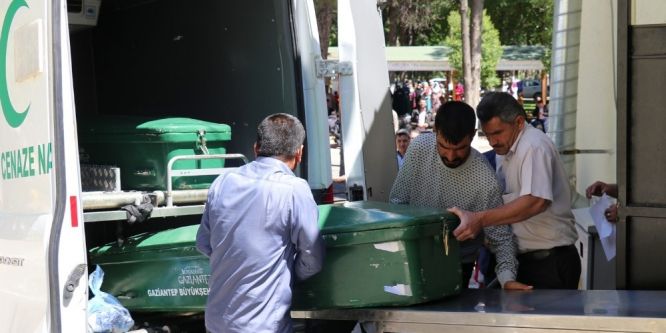 Tartıştığı ağabeyini bıçaklayarak öldürdü