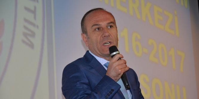 Yüksekova’da yılsonu sergisi