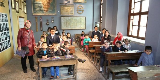 Çocuklar tarihiyle buluşuyor