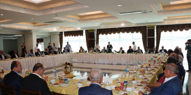 Vali Aktaş kanaat önderleriyle bir araya geldi