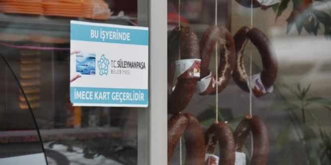 Süleymanpaşa'da İMECE Kart ile hem ihtiyaç sahipleri hem de esnaf kazanıyor