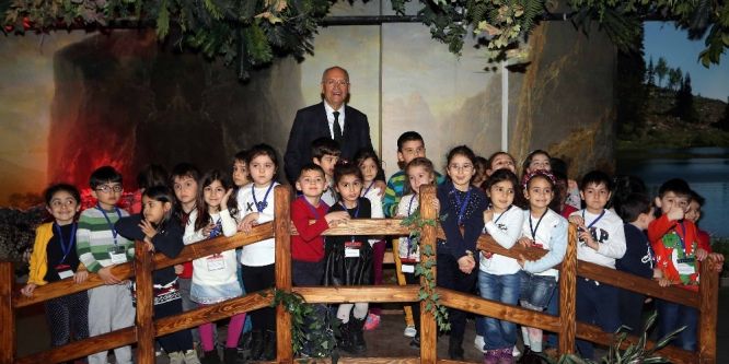 Yenimahalle’den çocuklara bayram hediyesi