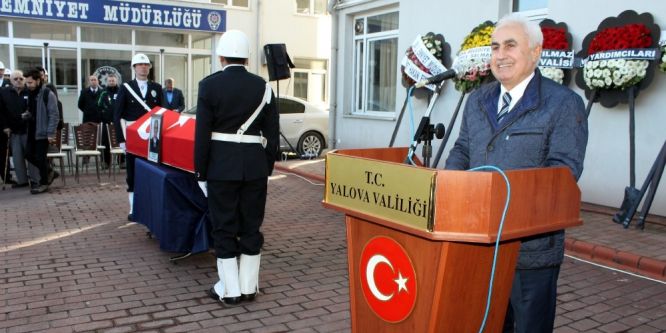 Eski Yalova Valisi Nihat Özgöl son yolculuğuna uğurlandı