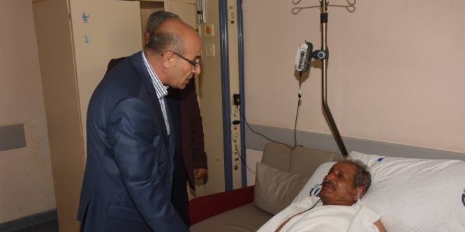 Miting yolunda kaza geçirenlerin tedavisi sürüyor