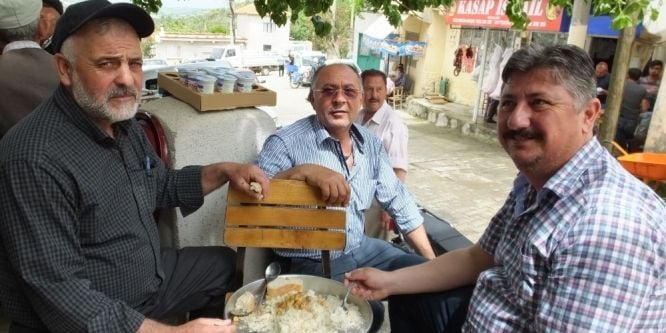 Çiftçiler hayırda buluştu