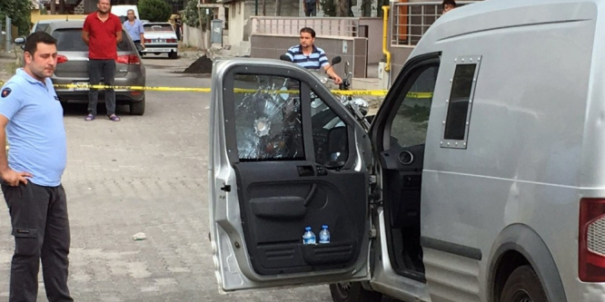 Hatay’da zırhlı banka aracına silahlı soygun girişimi: Yaralılar var