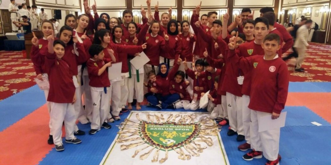 Keçiören Belediyesi Bağlumspor Kulübü’nden madalya rekoru