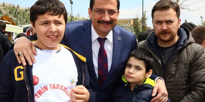 Başkan Ak otizmli çocuklarla piknik yaptı