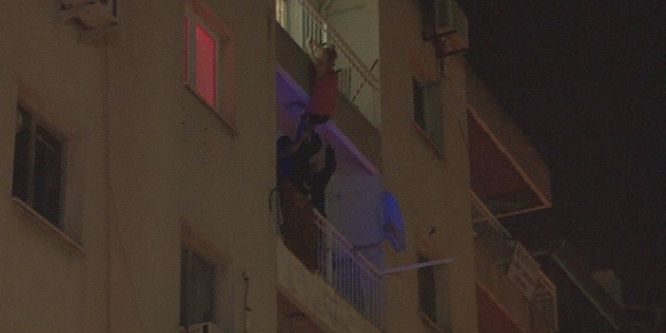 İntihar etmek isteyen genç kadını polis ekipleri kurtardı