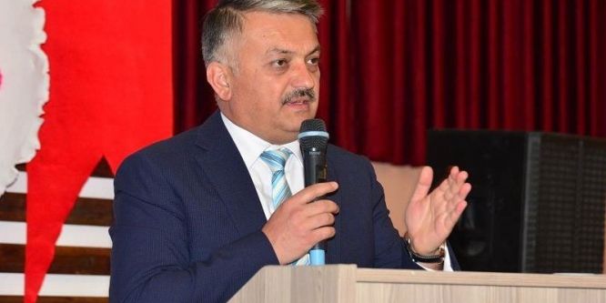 Vali Yazıcı, Anneler Günü’nü kutladı
