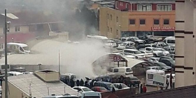 Hastane otoparkında yangın çıktı