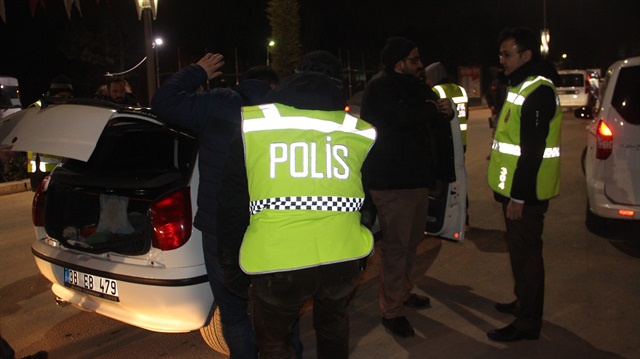 4 aranan şahıs yakalandı