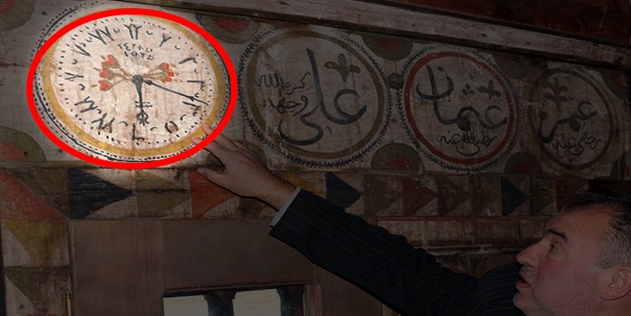 4 asırlık camideki gizemli figür... Sırrı bir türlü çözülemiyor