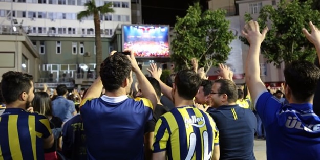 4 belediyeden şampiyonluk coşkusu! Kendilerini kaptırınca bakın ne yaptılar