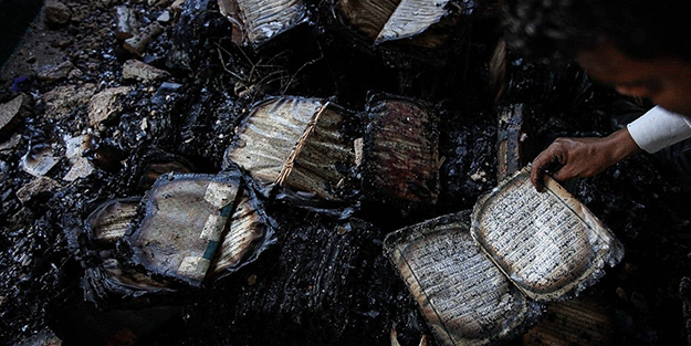 4 bin 500'ün üzerinde Kur'an mushafını yaktılar! Hindu çetelerden medrese ve cami saldırısı