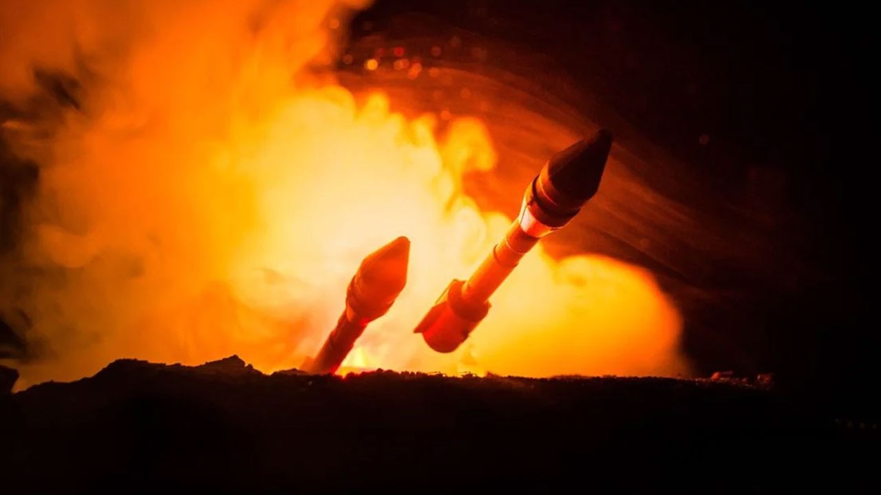 4 bin km ötedeki üssü vurdu! İran gizli silahı mı kullandı?