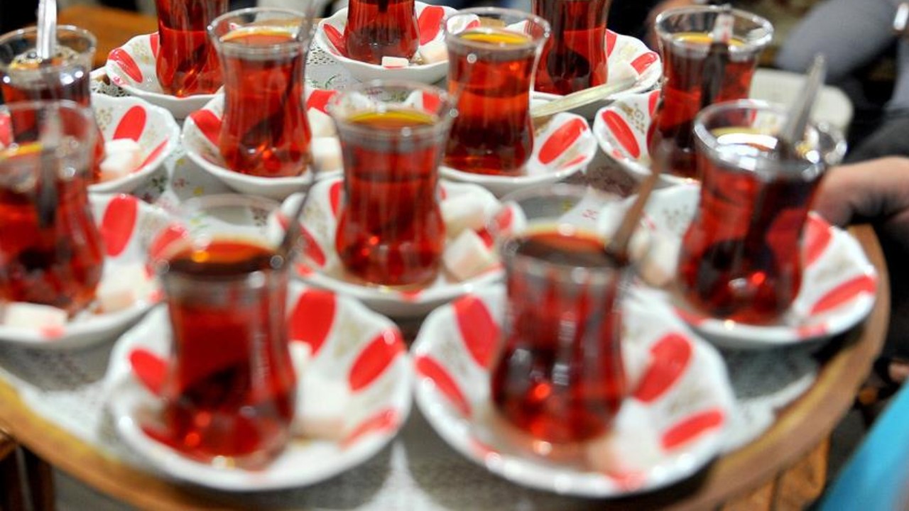 4 çay markası daha ifşa edildi: Çay değil gıda boyası içmişiz!