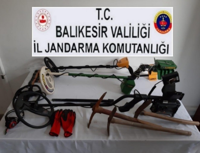 4 defineci kıskıvrak yakalandı 