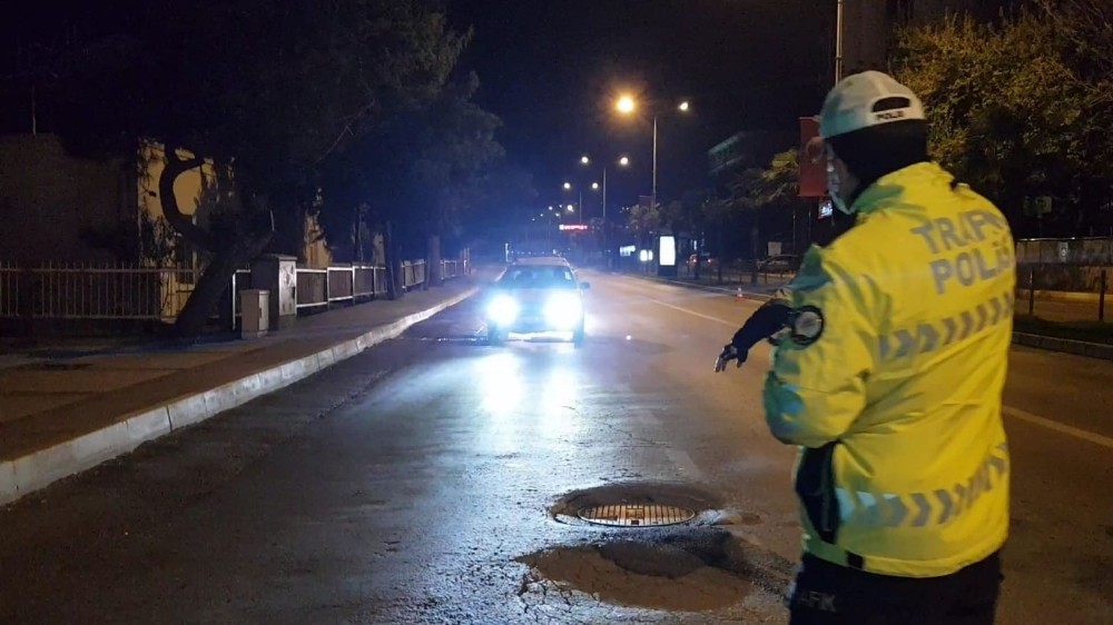 4 günlük sokağa çıkma yasağı Balıkesir’de başladı 
