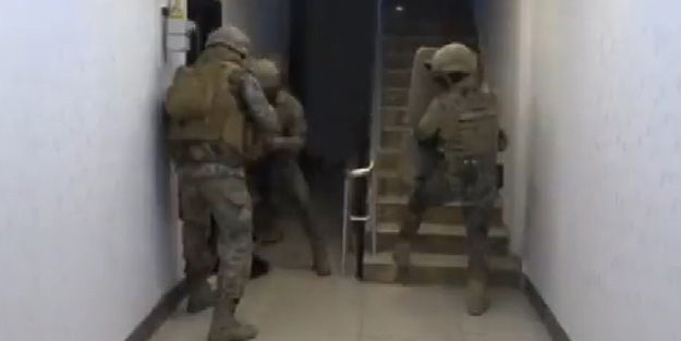 4 ilde eş zamanlı DEAŞ operasyonu! 18 gözaltı