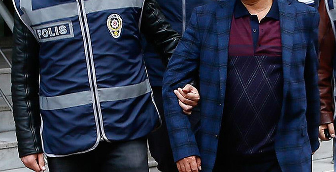 4 İlde FETÖ operasyonu: 5 gazeteci, 1 polis gözaltında