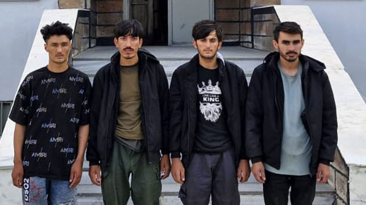 4 kaçak göçmen daha yakalandı