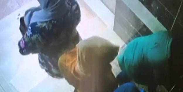 4 kadın öyle bir şey yaparken yakalandı ki!