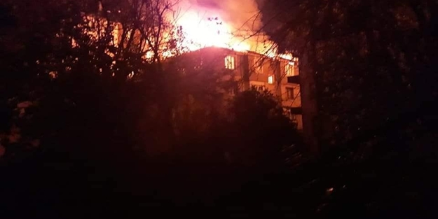 4 katlı binada korkutan yangın