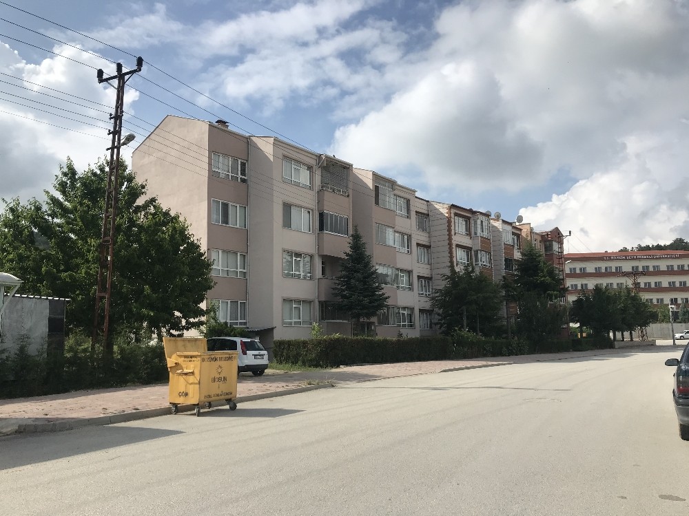 4. kattan aşağıya düştü 