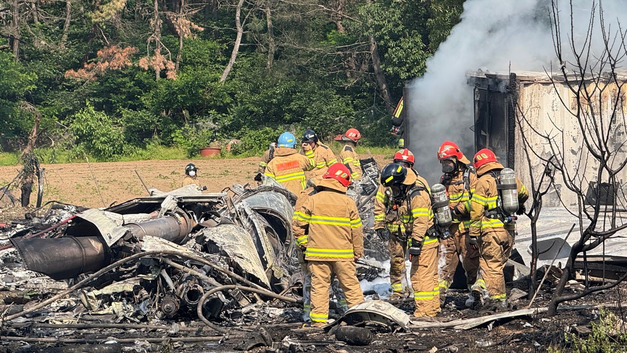 4 kişi hayatını kaybetti! Donanma uçağı düştü
