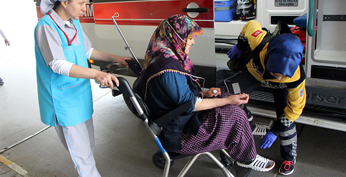 4 kişilik aile karbonmonoksit gazından etkilendi