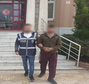 4 suçtan aranan ve 10 suç kaydı olan şüpheli polisten kaçamadı 